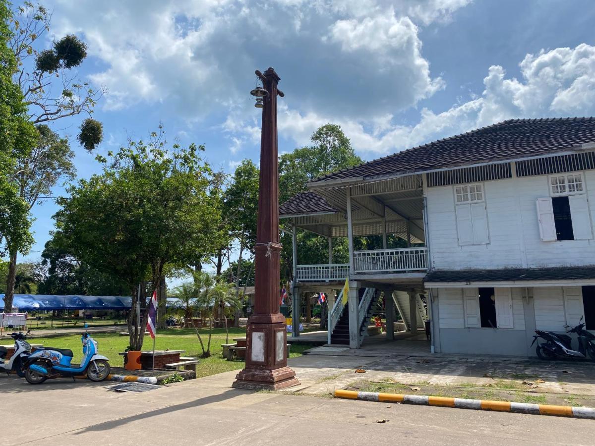 Malee Sirin Old Town Hotel Koh Lanta Ngoại thất bức ảnh