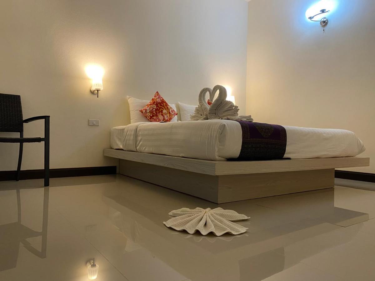 Malee Sirin Old Town Hotel Koh Lanta Ngoại thất bức ảnh