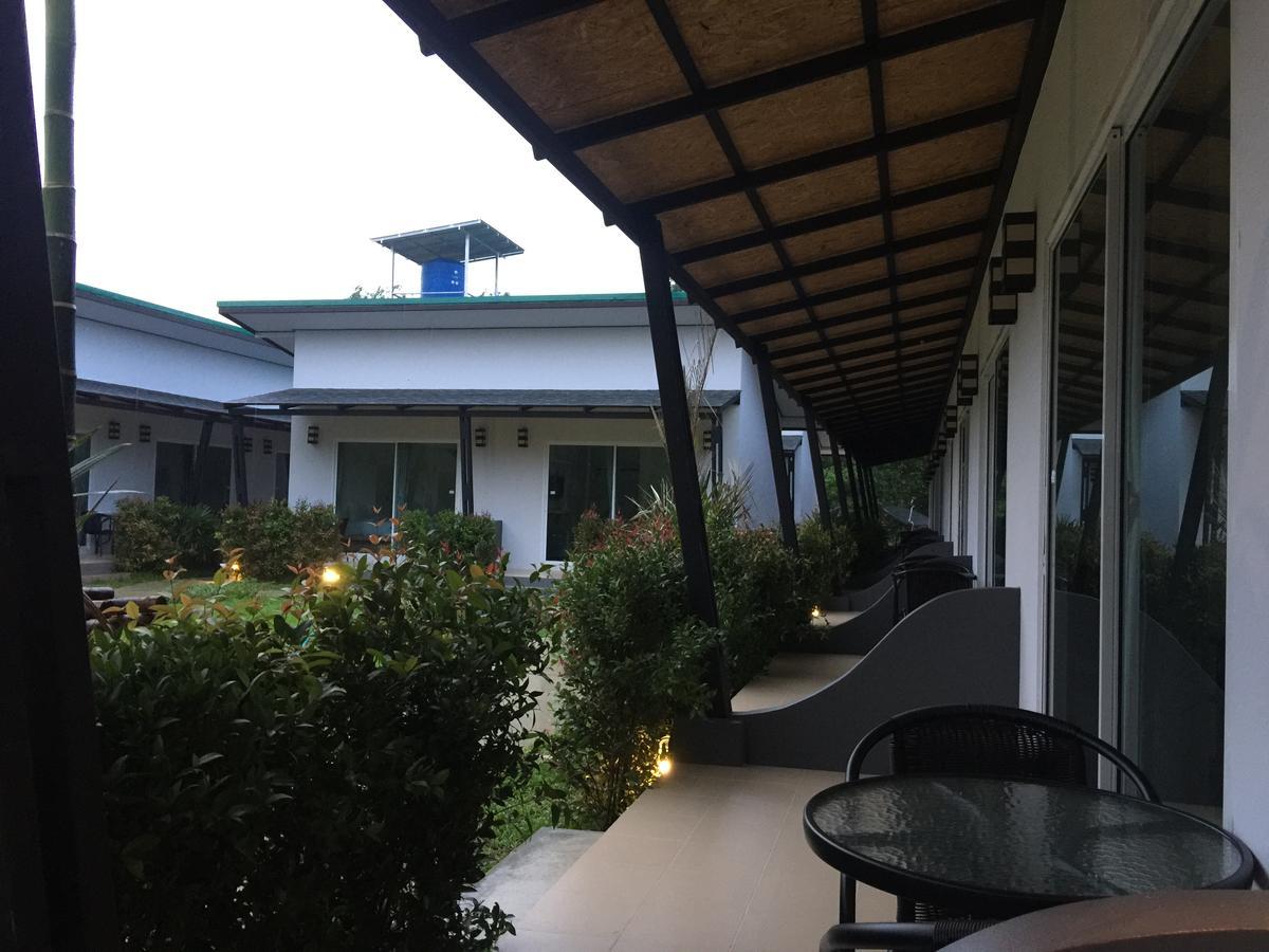 Malee Sirin Old Town Hotel Koh Lanta Ngoại thất bức ảnh